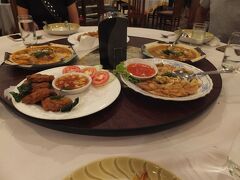 ２０：２９

辛さ抑え目のタイ料理でした。
１名1,000円程度です。