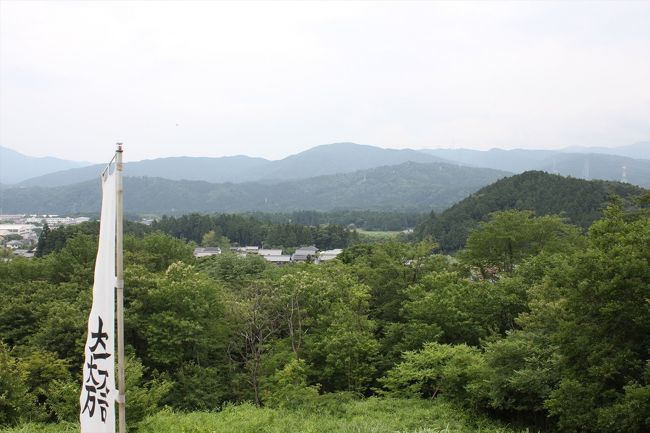 小早川秀秋が着陣していた松尾山方面を望む｡