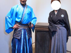 龍馬伝幕末志士社中の中では、武市半平太（水色）に袴や着物を着せてもらって、記念撮影。
名前の通り、しっかりおもてなししてくれました！