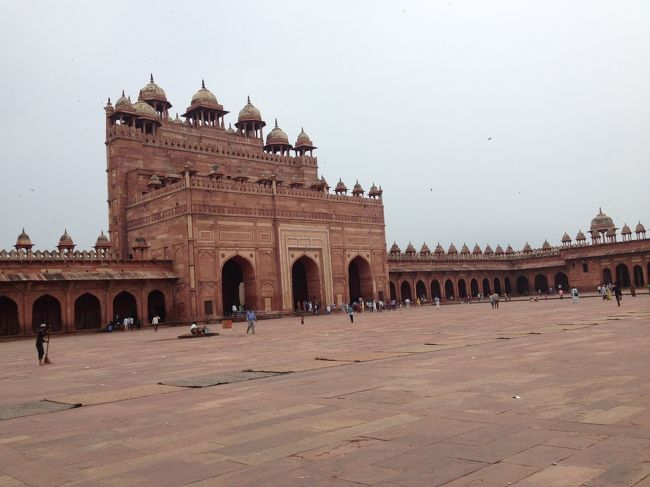 ファテープルシークリーです