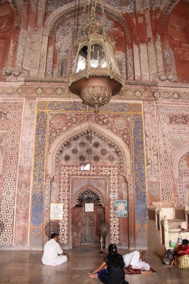 お祈りしている方がいらっしゃいました。