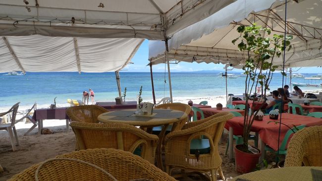 その中ほどにある「HYAHAY」というホテル併設のレストラン。