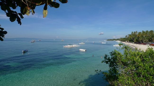 早朝、ビーチの様子。