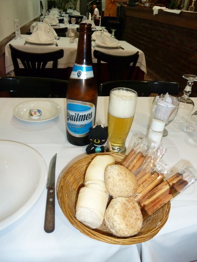 晩ごはんの為夜の街へ。<br />やはりキルメス。