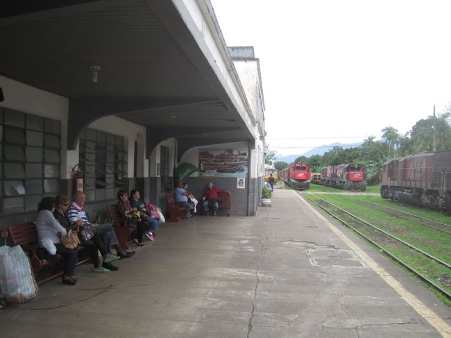 結局、また鉄道で戻ることに．．．