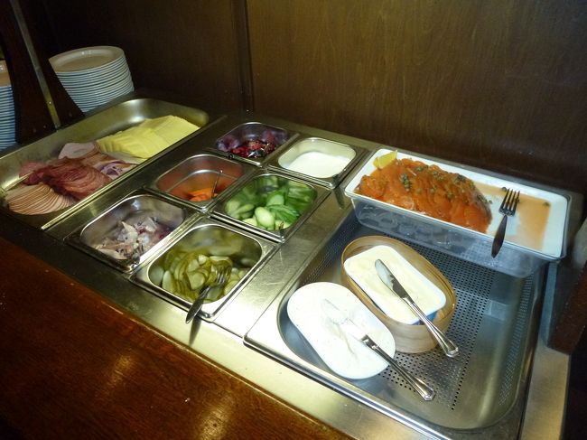 イナリ湖最後の朝。