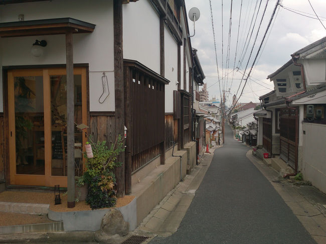 ならまち<br /><br />結構広いエリアだな。<br /><br />この日は自転車だったから行ったり来たりできたけど<br />街歩きは地図で、よくチェックしておかないと、いけないな。<br /><br />お店も点在してるからね。<br /><br />