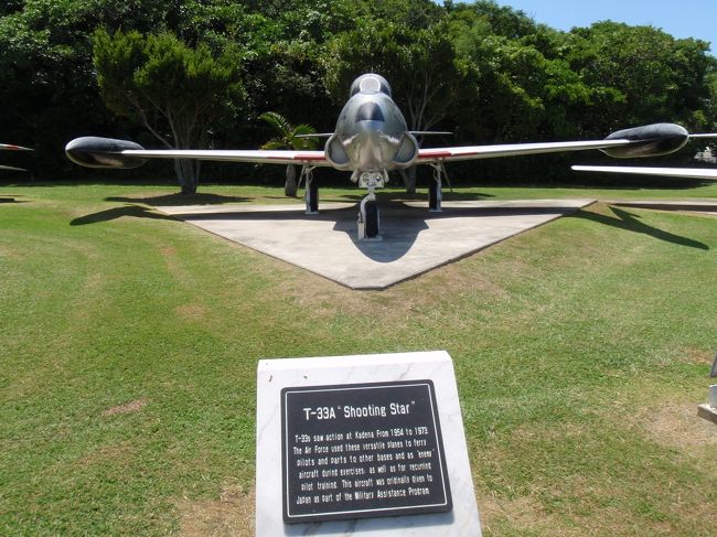 嘉手納基地<br /><br />リタイアした飛行機☆
