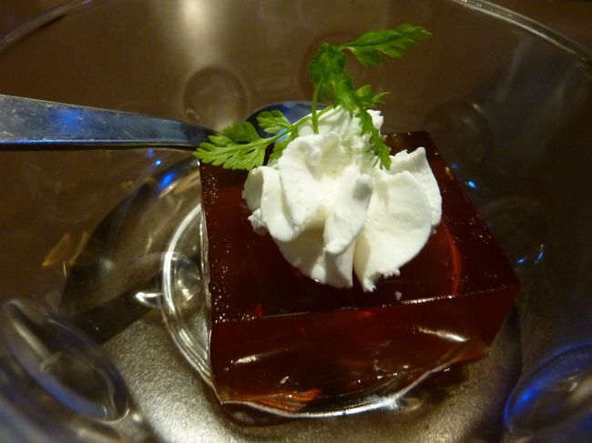 デザートは紅茶のゼリー、あっさり<br />みんな大満足のランチでした*^_^*