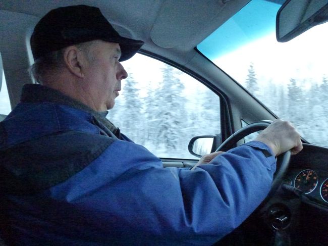 ファームのおじいちゃんが空港まで送ってくれます。