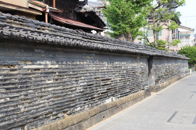 観音寺の築地塀