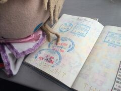 無事に入国なのです。
今回はイベント出展ということで、ビジネスでの入国なのです。
スタンプにも「WB」と表記されているですよ。

さて、サン・マテオへ移動なのですが……そもそもサン・マテオって……？？
カリフォルニア州のサンフランシスコ・ベイエリアにある住宅都市なのです。
サン・マテオとは、スペイン語で「聖マタイ」を意味するらしいです。
あと、シリコンバレーの北端部にあるので、IT企業が多くて、動画サイトのYoutubeはサンマテオ発祥らしいです。
……初めて知ったです。と、いうかサン・マテオという地名自体、初めて知ったですよ。わふ。