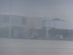 １６：２１

マンダレー空港着陸