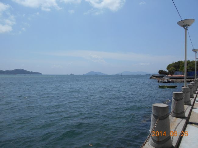 1日中ブラブラできる最後の日。<br />海沿いをお散歩。