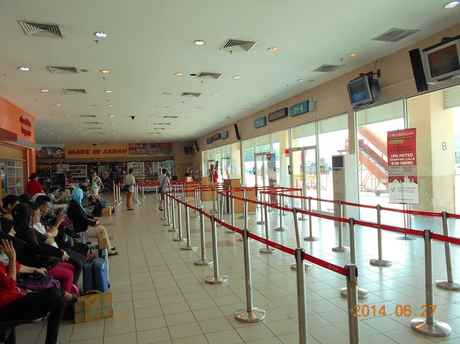 ターミナル2は、コンパクト。<br />