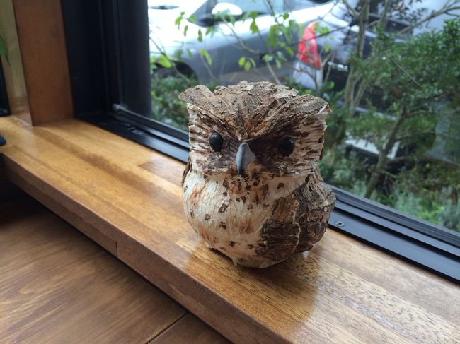 カウンター7席ほどの かわいらしいお店です<br />