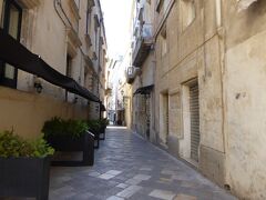 「Patria Palace Hotel Lecce」からジェラテリア「NATALE」へ歩く♪