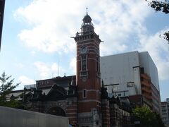 最後に観たのはジャックの塔。
横浜市開港記念会館。
ビルの間にあって遠くから見えなくてなかなか見つけられませんでした。
個人的には三塔の中で一番好きな外観でした。
