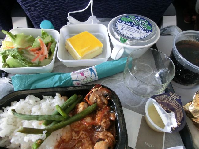 　食事です。<br /><br />　食べて寝ていました。