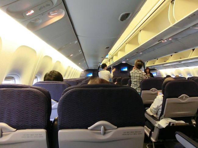 　そして、仙台空港着。<br /><br />　千歳まで行く人は、機内で待機です。<br /><br />　セキュリティチェックやら掃除やらで、バタバタしています。