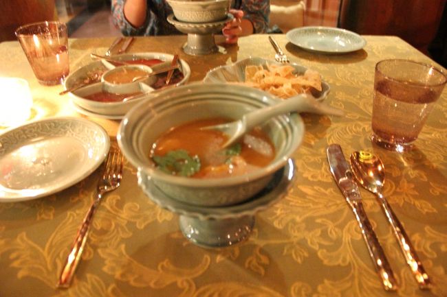 トムヤムクン。<br /><br />私はタイが好きで何度も行ってますが、タイで食べるのと同じくらいおいしかった。