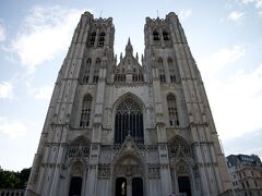 ブリュッセル2日目（全行程5日目）
サン・ミッシェル大聖堂へ．