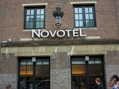 ブリュッセルの宿はこちら．
Novotel Brussels Grand Place．
