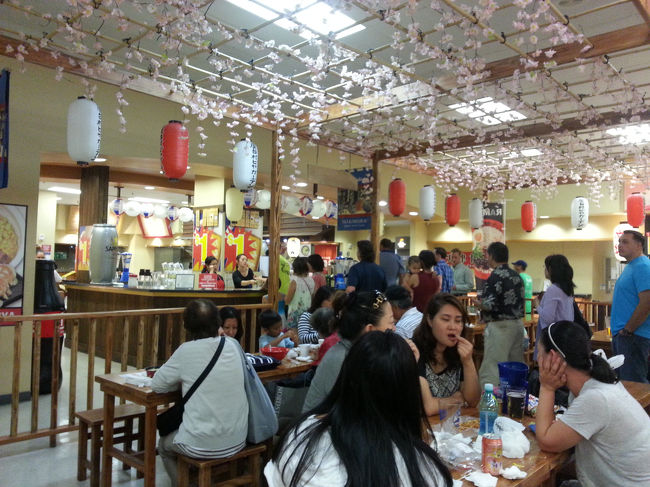 本日のメインイベント。<br />無事再会です！\(^o^)／<br />夕食の約束をしていたので、わいわいガヤガヤできる白木屋に来ました。<br />5:30pmからハッピーアワーなので先に食べ物を買いに行きます。<br />$1/グラス、$5/ピッチャーです。\(^o^)／<br />かなり飲みました！(^o^)<br /><br />ここでは注意が必用です。<br />ほとんどIDの提示を求められます。グラスもくれません。<br />持ってなかったけど白髪でセーフでした。(^o^)<br />