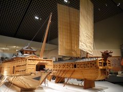 名護屋城博物館内展示物

文禄・慶長の役時
右が亀船、左が安宅船の模型