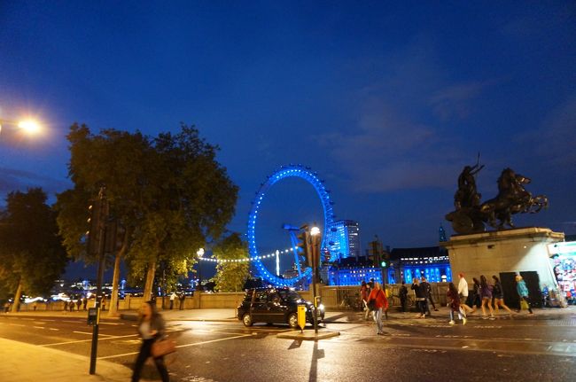 ロンドンアイは、事前予約すべきかどうか最後まで迷ってました。<br /><br />当日でも結構すいててましたね。<br />時間があったら明日以降に乗ろうってことで