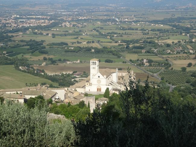 大城塞からサン・フランチェスコ聖堂を見ます。