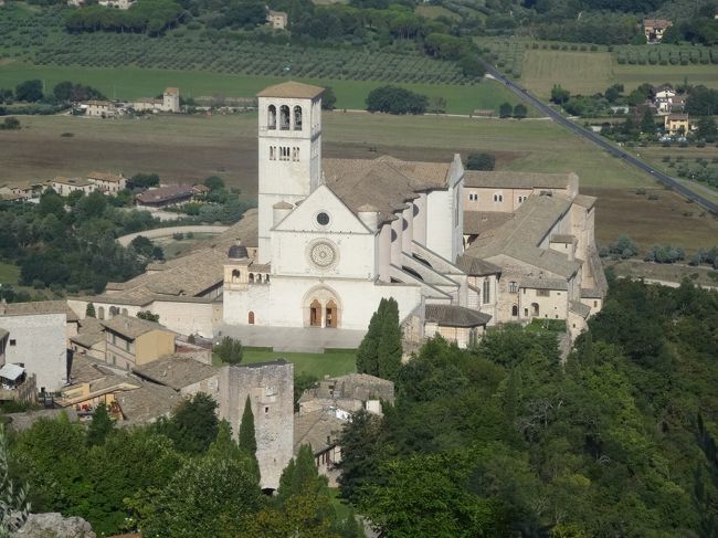 サン・フランチェスコ聖堂をズームします。