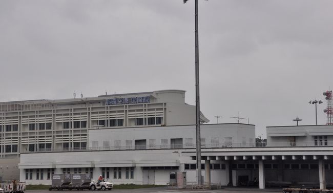 那覇空港到着。<br />那覇−仙台間はマイル使ってます。