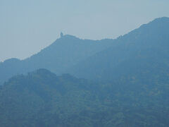 太鼓岩からは太忠岳の大岩が視認できました。