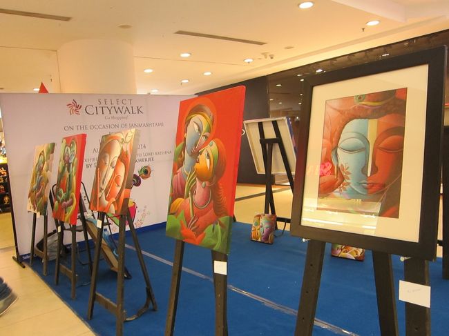 モール内ではいろいろなイベントが<br />行われている。<br /><br />