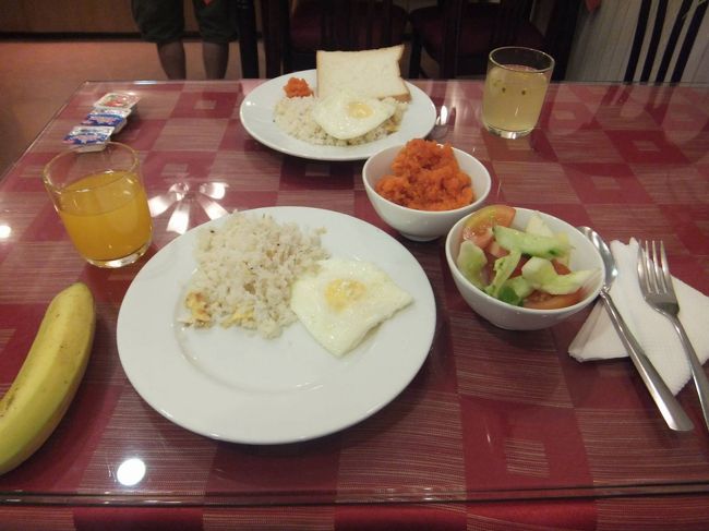 しっかりねた・・・・・<br /><br />朝食食べよう（なんかいつも同じこと書いてる）