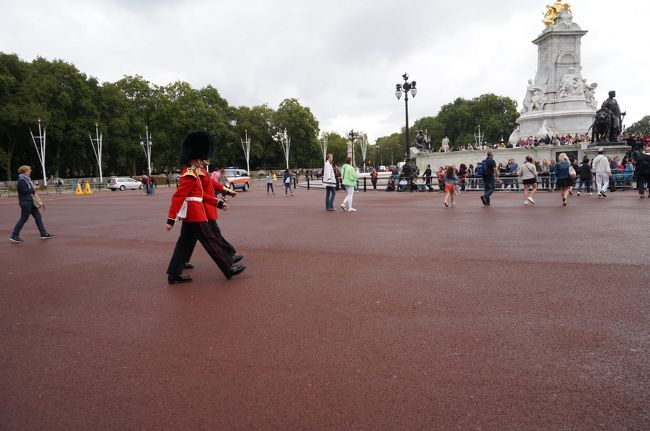 Have a break. Have a kitkat. <br />どーしても宮沢りえちゃんのCMとかぶる<br /><br />あー年代がばれてまう