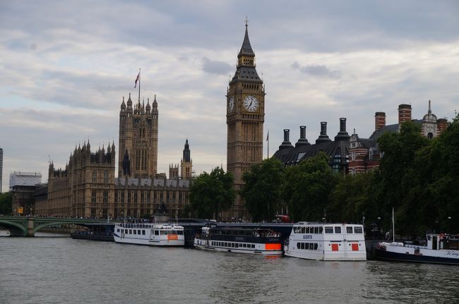 終点のウェストミンスターピア。