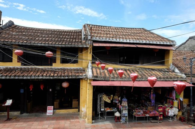 街並み〜特に瓦？（屋根）が、いいと思います