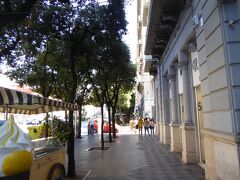新市街のホテル「Oriente」から旧市街へ歩いて♪
Corso Camillo Benso Cavour