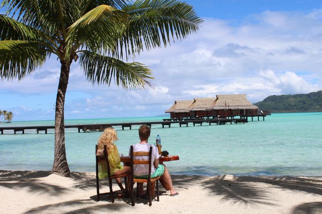 こちらは新婚さん