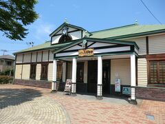 会津若松-七日町の1区間だけ、会津鉄道に乗りました。
この区間は、JR只見線なので会津鉄道の列車でも青春18きっぷで乗る事ができます。
七日町駅周辺はレトロな街並みが近年注目され、駅舎もキレイに改装されていました。