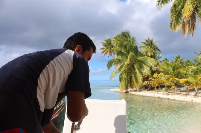 彼が言うには11月の3日間、カヌーのコンテストがあり何百もの船が出艇するので それはそれは圧巻なんだとか。<br /><br />また、1週間程前までは毎日ずっと雨だったとか。<br />9月は乾季ですが最近はあてにならず難しい。