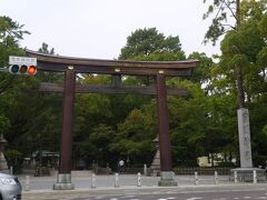 名古屋に戻り、加藤清正公の生誕のお寺をお参りしようと、中村公園へ行ってみました。

豊国神社。