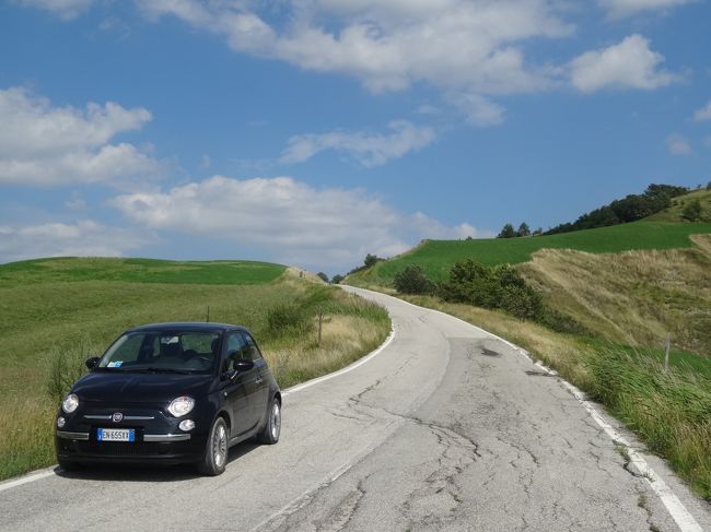 標高739mのティターノ山めざして<br /><br />頑張れチンクェチェント