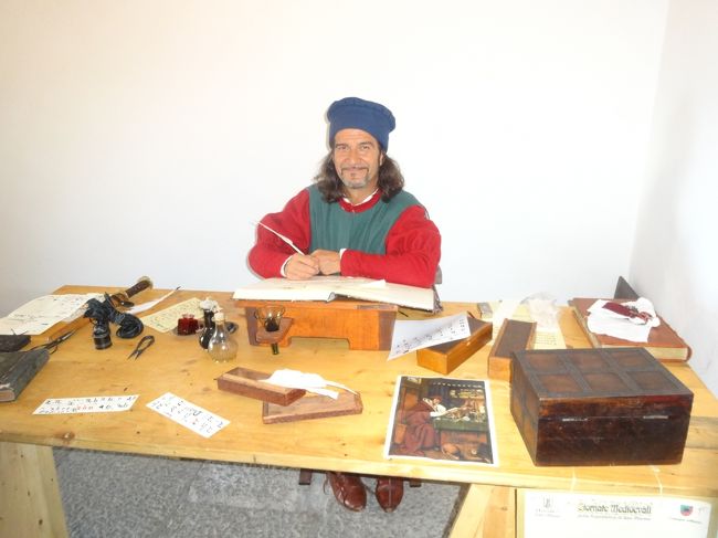 書筆家。西洋のペン字、きれいだもんね。