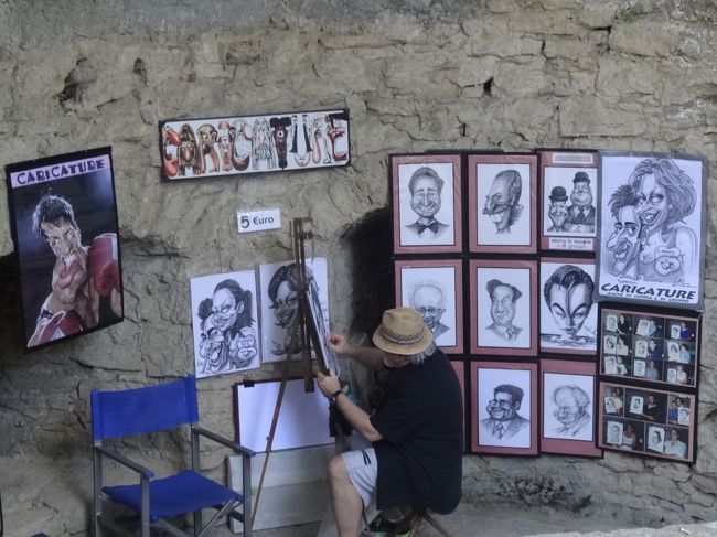 観光客相手の絵描き。