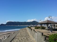 ３日目の朝
青空広がる良い天気

啄木銅像がある啄木小公園