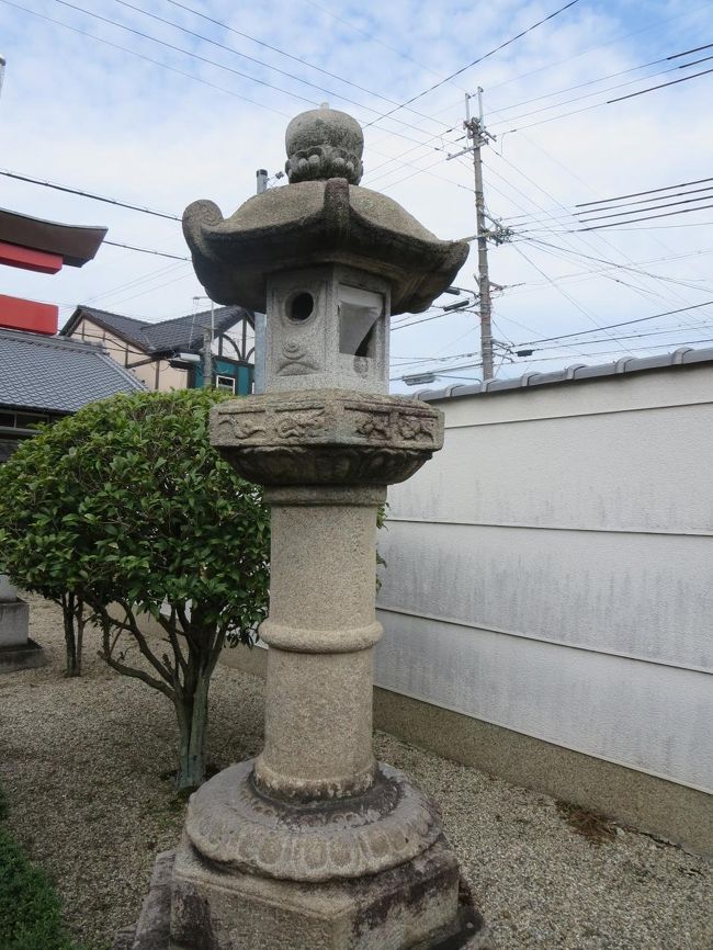 この灯籠かな？！