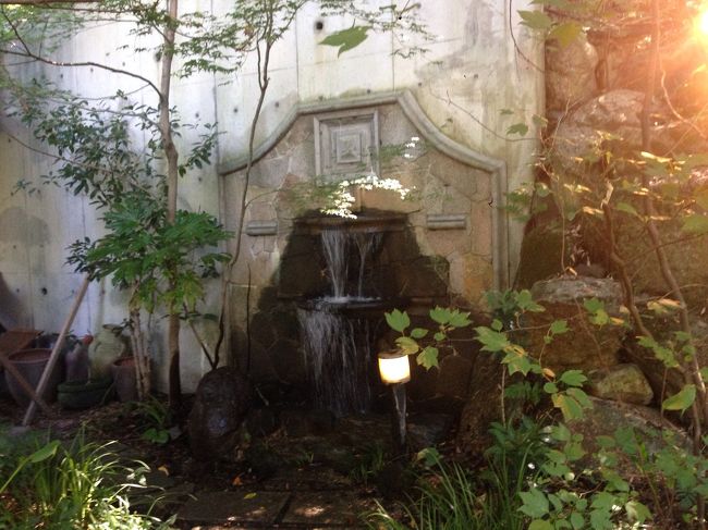 せとものまつりの会場で、割引券を貰ったので、定光寺にある『カフェ ギャラリー&amp;ショップ 空』に寄りました。<br />このお店、週末には粗品を配っているそうで、この日は『えびせんべい』でした。